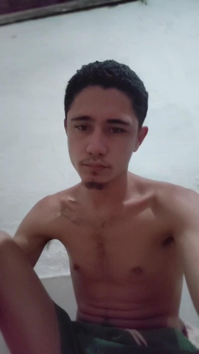 Shuelldin22 live cam on Cam4