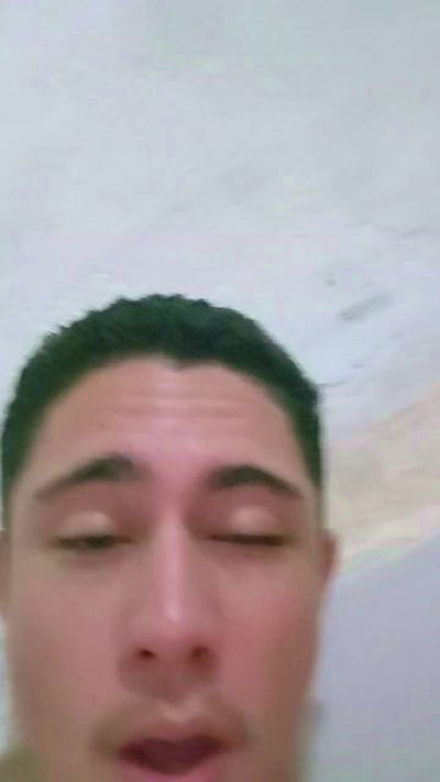 Shuelldin22 live cam on Cam4