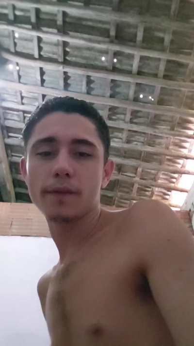 Shuelldin22 live cam on Cam4