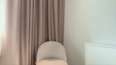 ShySchoolGrl live cam on Cam4