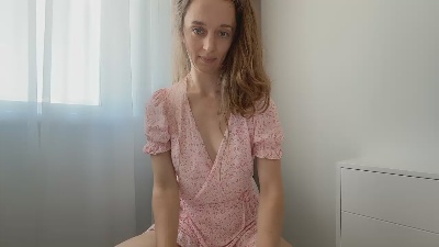 ShySchoolGrl live cam on Cam4