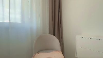 ShySchoolGrl live cam on Cam4