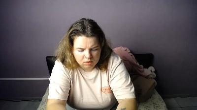 Shy_bb live cam on Cam4