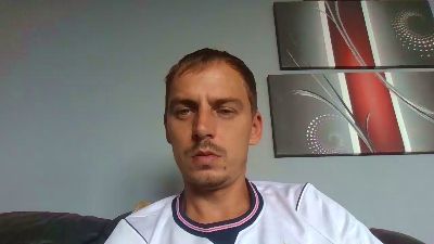 Shyboy2020 live cam on Cam4