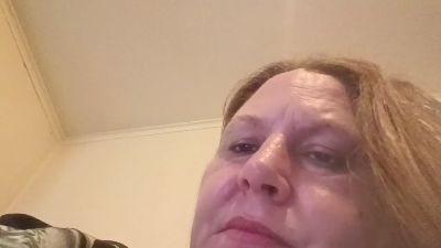 Shyredhead26 live cam on Cam4