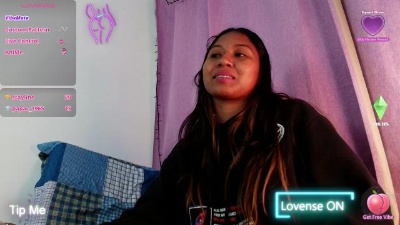 Siara_bonny live cam on Cam4