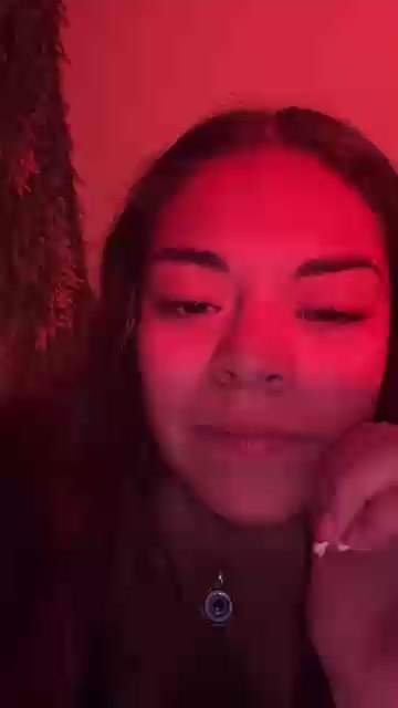 Sierra3232 live cam on Cam4