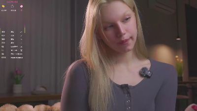 SilverAlliston live cam on Cam4