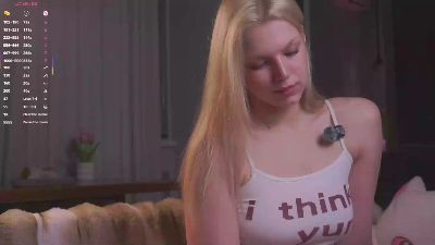 SilverAlliston live cam on Cam4