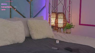 SilverrMoon live cam on Cam4