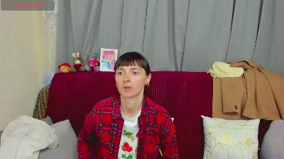 SilviaKor live cam on Cam4