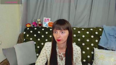 SilviaKor live cam on Cam4