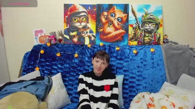 SilviaKor live cam on Cam4