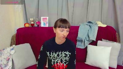 SilviaKor live cam on Cam4
