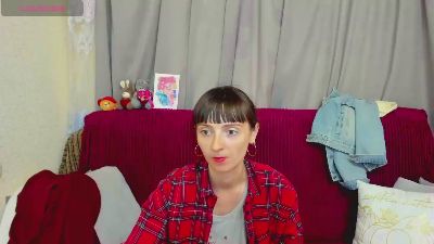 SilviaKor live cam on Cam4