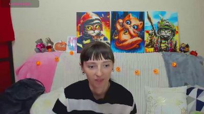 SilviaKor live cam on Cam4