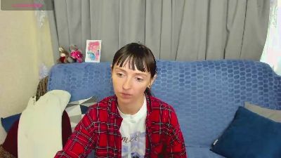 SilviaKor live cam on Cam4
