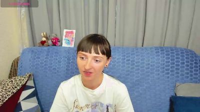 SilviaKor live cam on Cam4