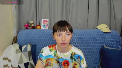 SilviaKor live cam on Cam4