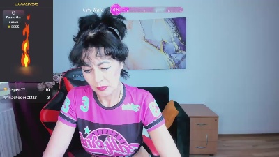 Silvia_Wallec live cam on Cam4