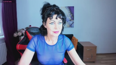 Silvia_Wallec live cam on Cam4