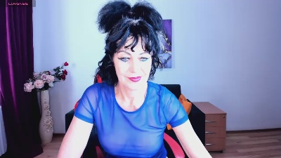 Silvia_Wallec live cam on Cam4