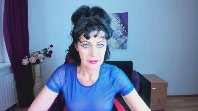 Silvia_Wallec live cam on Cam4