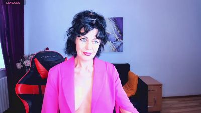 Silvia_Wallec live cam on Cam4