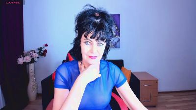 Silvia_Wallec live cam on Cam4