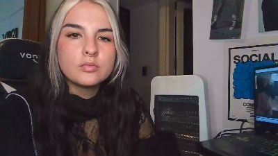 SimonettaSoft live cam on Cam4