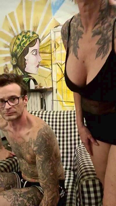 SipenAt live cam on Cam4