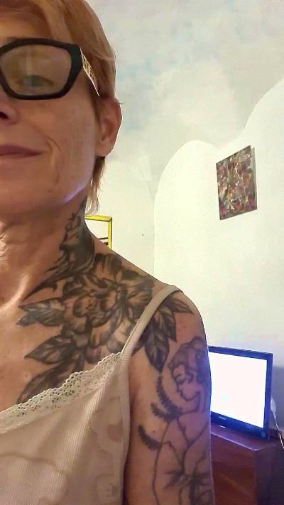 SipenAt live cam on Cam4