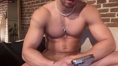 SirWoodyScott live cam on Cam4