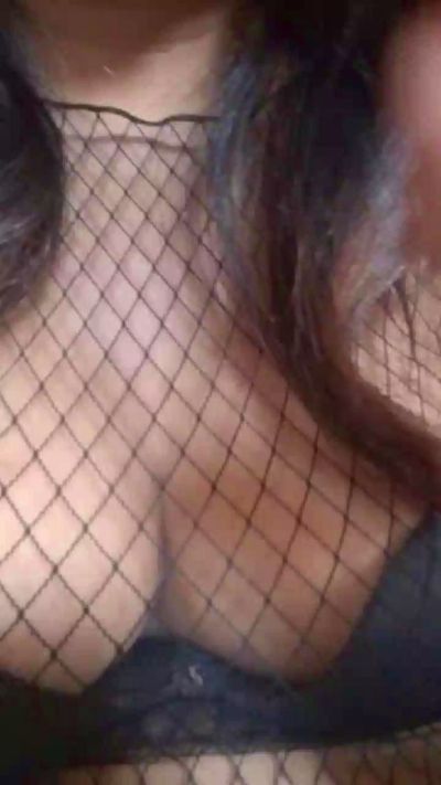 Sissou_hot live cam on Cam4