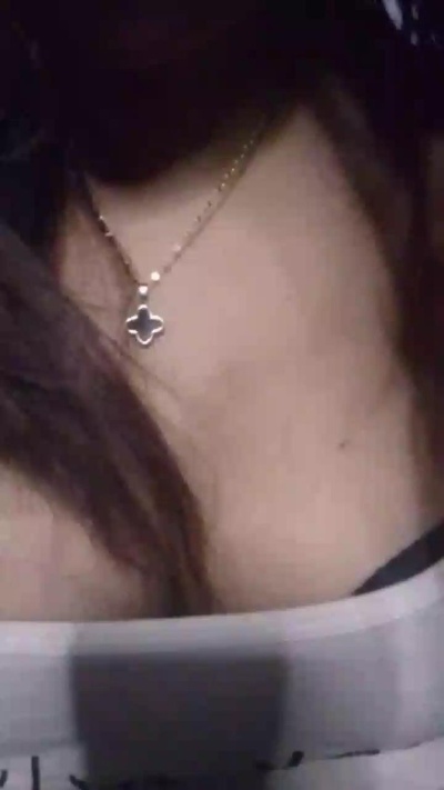 Sissou_hot live cam on Cam4