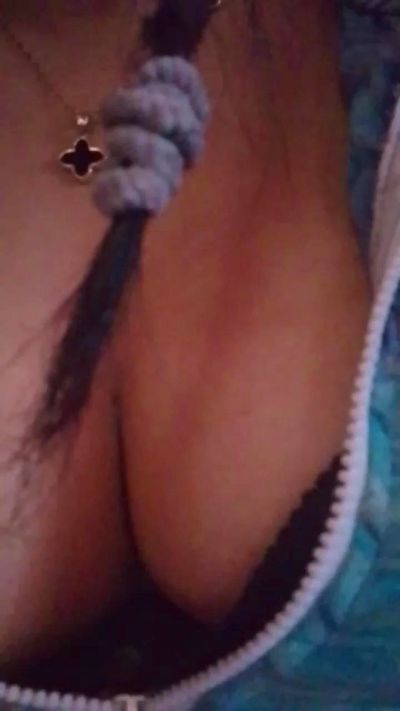 Sissou_hot live cam on Cam4