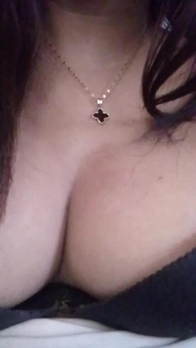 Sissou_hot live cam on Cam4