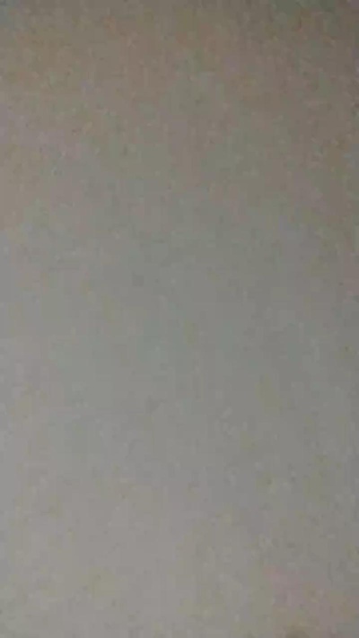 SissySarah2 live cam on Cam4