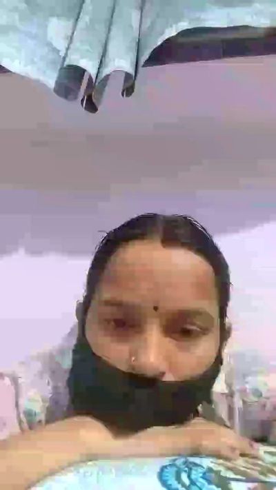 Siyaa_67 live cam on Cam4