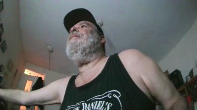 SizeMick_u235 live cam on Cam4