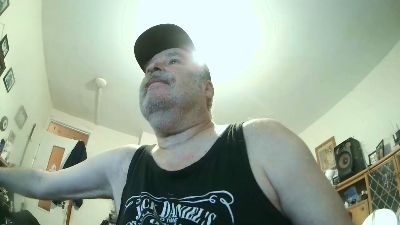 SizeMick_u235 live cam on Cam4
