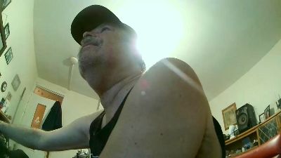 SizeMick_u235 live cam on Cam4