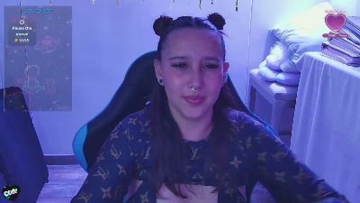 Skarlet_Adams live cam on Cam4