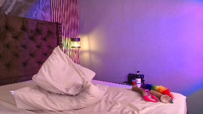 Skarleth_queen1 live cam on Cam4