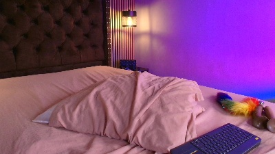 Skarleth_queen1 live cam on Cam4