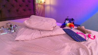 Skarleth_queen1 live cam on Cam4