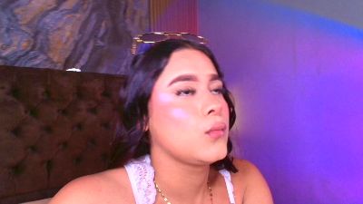 Skarleth_queen1 live cam on Cam4