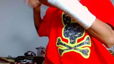 Skinny23cm live cam on Cam4