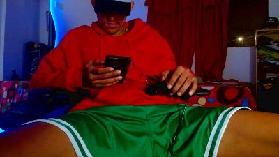 Skinny23cm live cam on Cam4