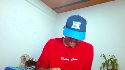 Skinny23cm live cam on Cam4